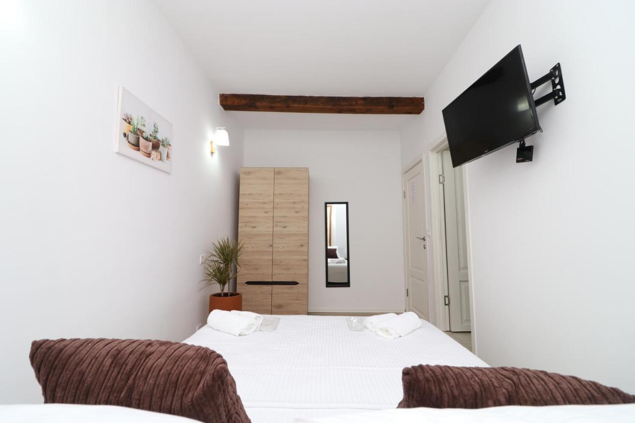 Gaia Vlore Exterior photo