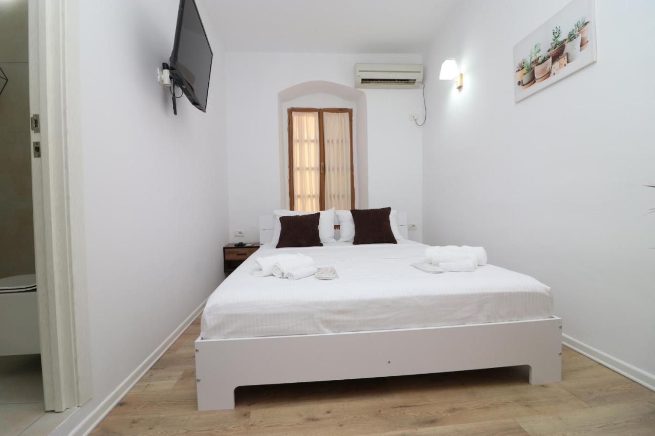 Gaia Vlore Exterior photo